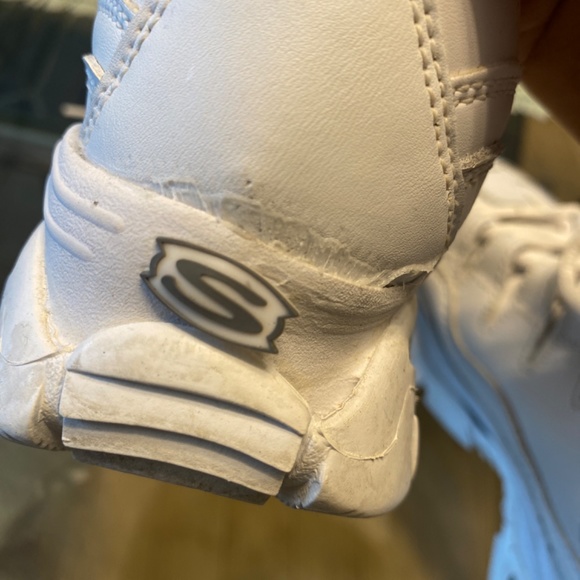 Size 4Y Vintage white Skechers  chunky sports sneakers - Picture 4 of 5